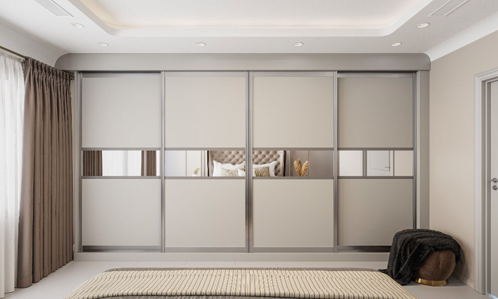 Inbuilt wardrobe deals sliding doors